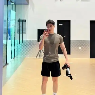 石娜成